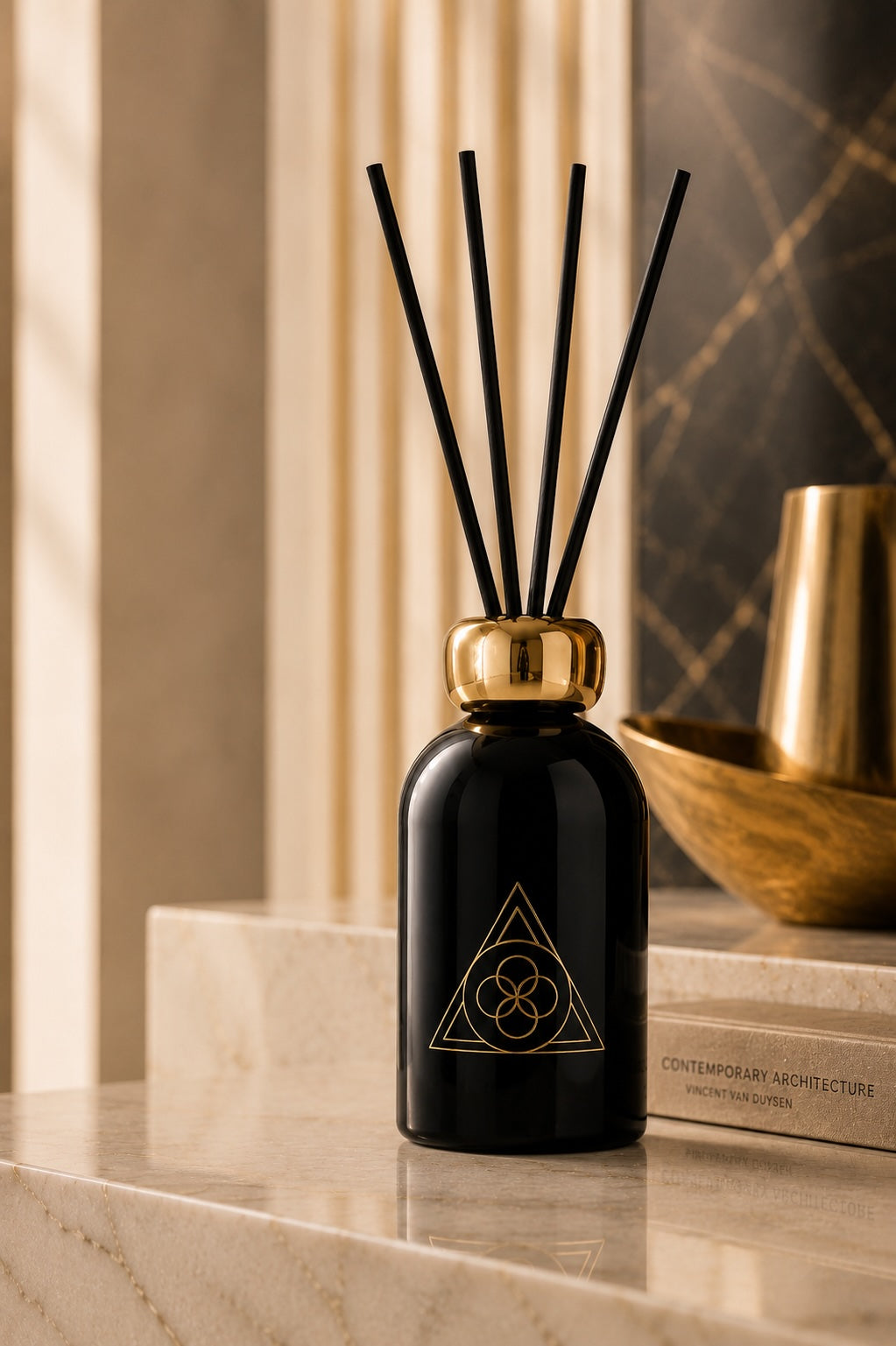 Diffuseur de parfum thé blanc 200 ml lumière dorée intérieur luxe ESSENCE1989